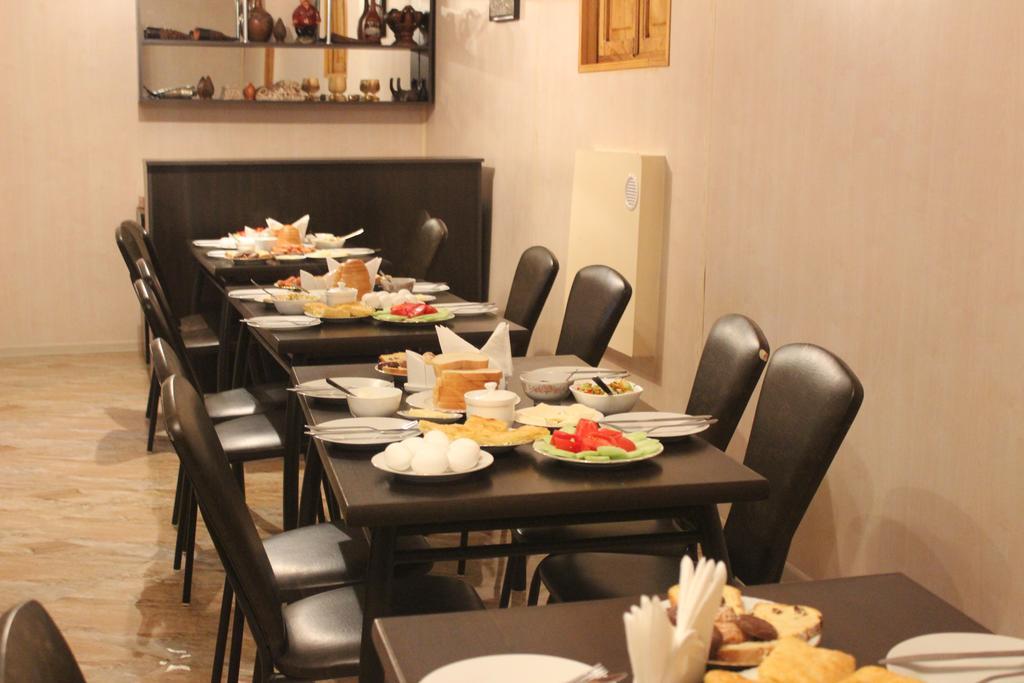 Hotel Lions Tbilisi Zewnętrze zdjęcie