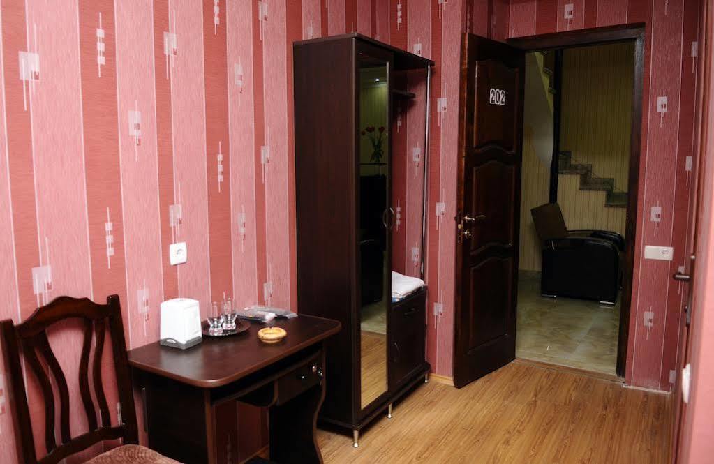 Hotel Lions Tbilisi Zewnętrze zdjęcie